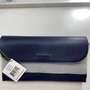 BRAND NEW Vera Bradley Flap Clutch